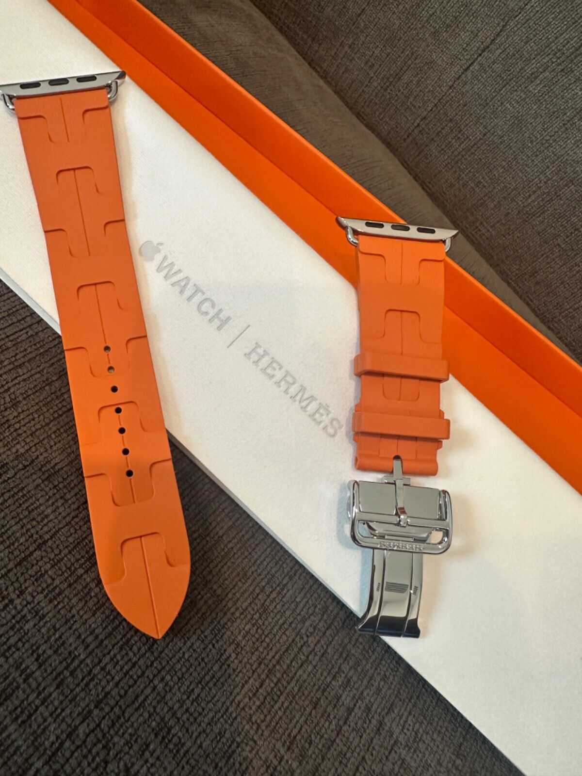 新品 Apple watch 9 HERMES キリム バンド 45mm ラバー-