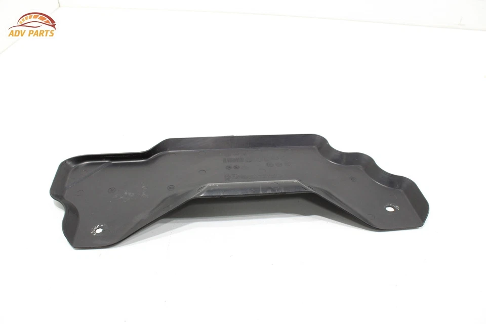 Chevrolet Express 3500 2500 1500 2003-2024 protector contra salpicaduras bajo motor OEM Foto 3 de 4