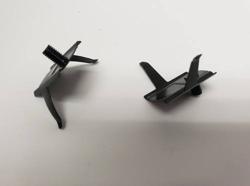 1946-1948 PLYMOUTH P-15 SPECIAL DELUXE NEW FRONT FENDER MOLDING TRIM CLIP - Picture 5 of 6