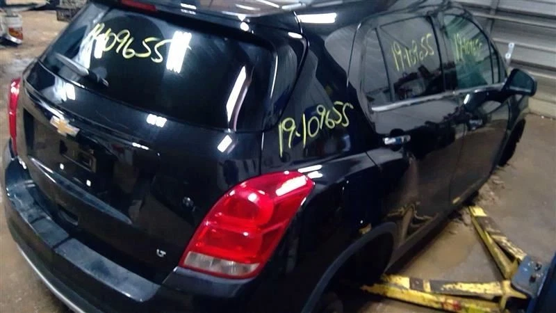 Braço limpador esquerdo 13 14 15 16 17 18 19 20 Chevrolet Trax driver - Imagem 4 de 4