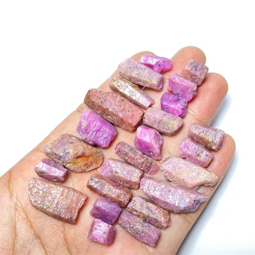 77g Natural Red Corundum Ruby Crystal Rough Mineral Specimen healing B379