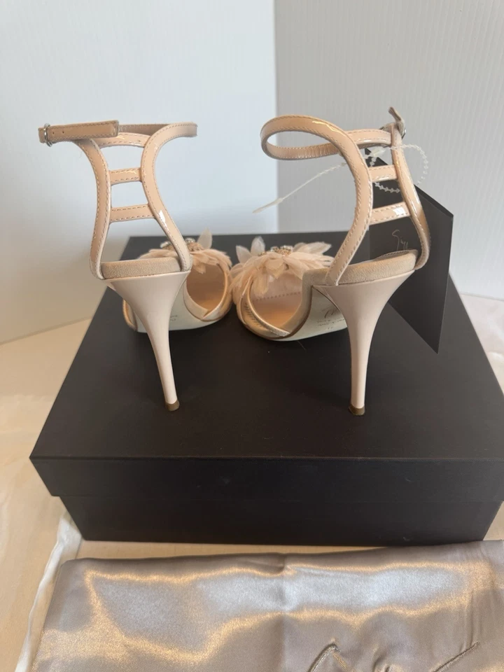 Sandalias de tacón alto Giuseppe Zanotti Annemarie rosa charol talla 35 NUEVAS con caja Foto 4 de 4