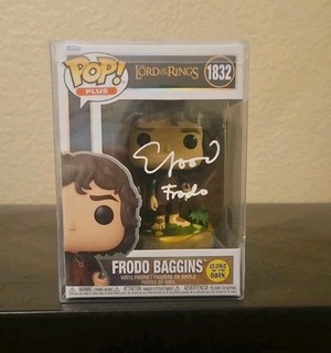 Elijah Wood Firmado Funko Plus Frodo Bolsones Señor de los Anillos Autógrafo Beckett