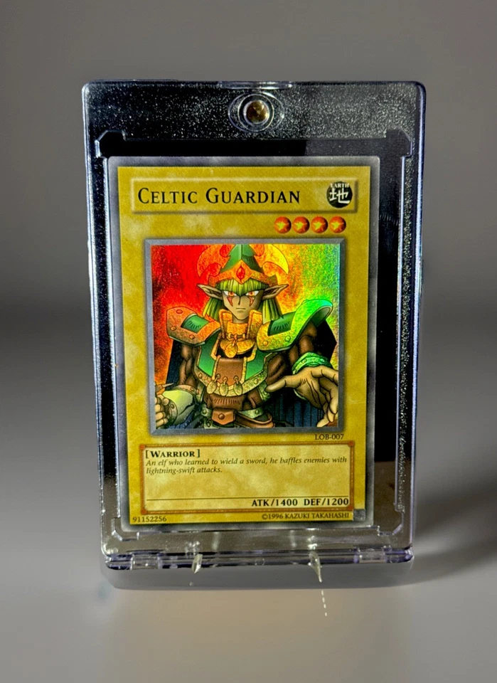 Yu-Gi-Oh! Celtic Guardian LOB-007 Rare Wavy English Near Mint - Image 2 of 4