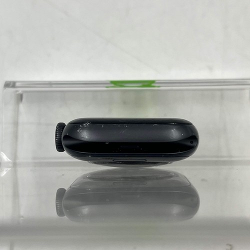 Unlocked Apple Watch Series 6 40MM Space Gray Aluminum Black Band M02Q3LL/A - Photo 4 sur 11