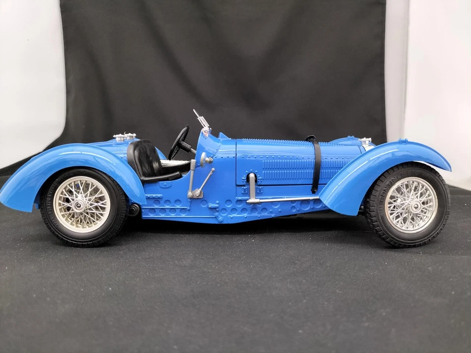 BURAGO Bugatti T59 1 18 scale 1934 - Image 4 of 4