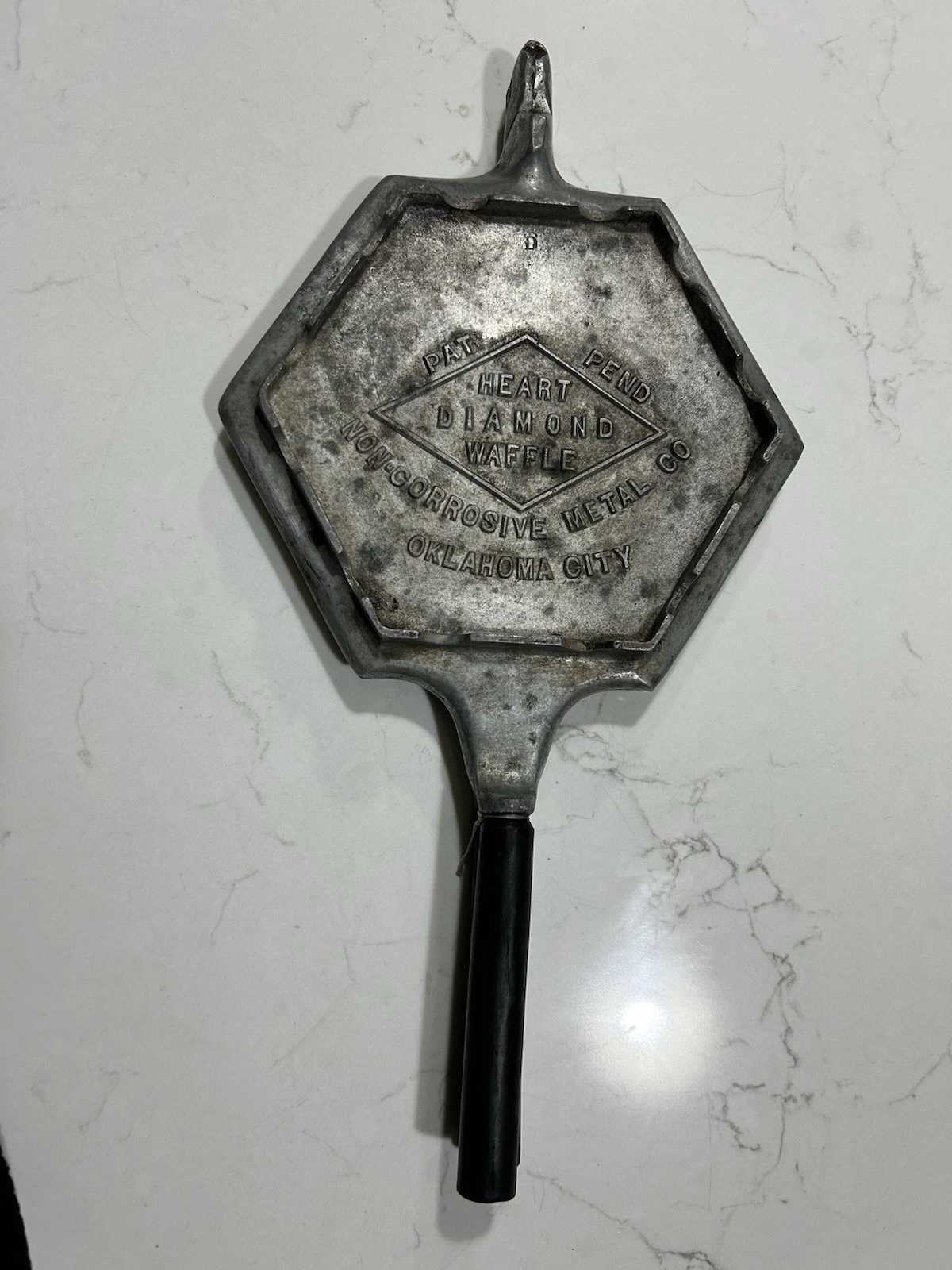 Rare Vintage Waffle Maker - Hearts And Diamonds With Black Handles (NO BASE)