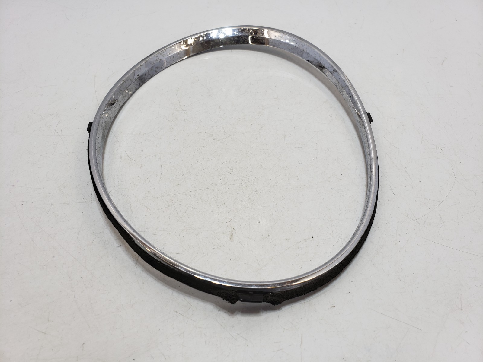 ✅ 12-18 OEM Bentley Continental GT Front Left Driver Inner Headlight Ring Trim
