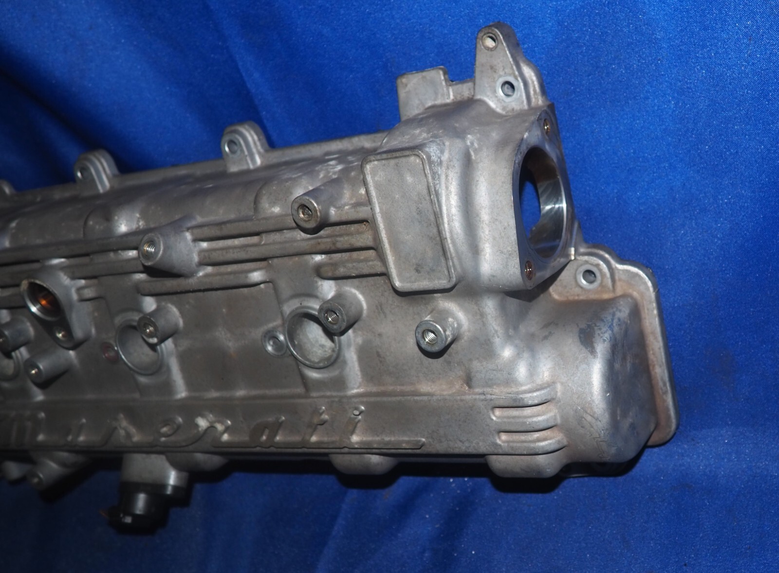 2013-2021 Ghibli Quattroporte Levante F160 3.0L Left Side Engine Valve Cover OE