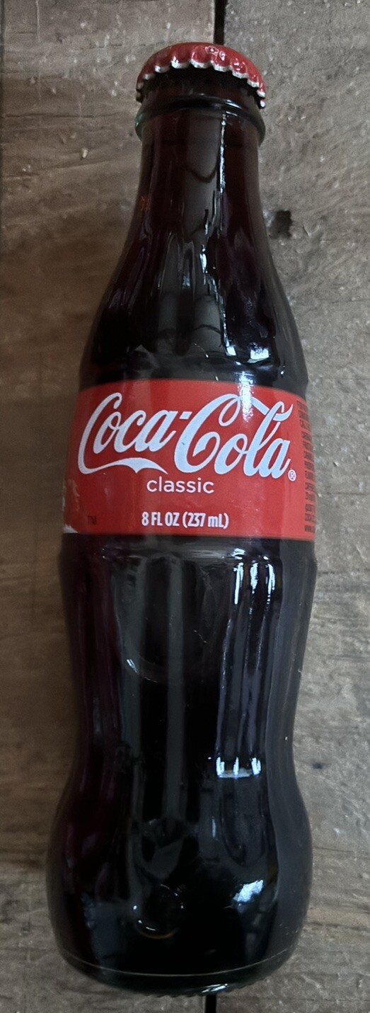 Coca-Cola 8 oz Commemorative Full Bottle 2007 Santa