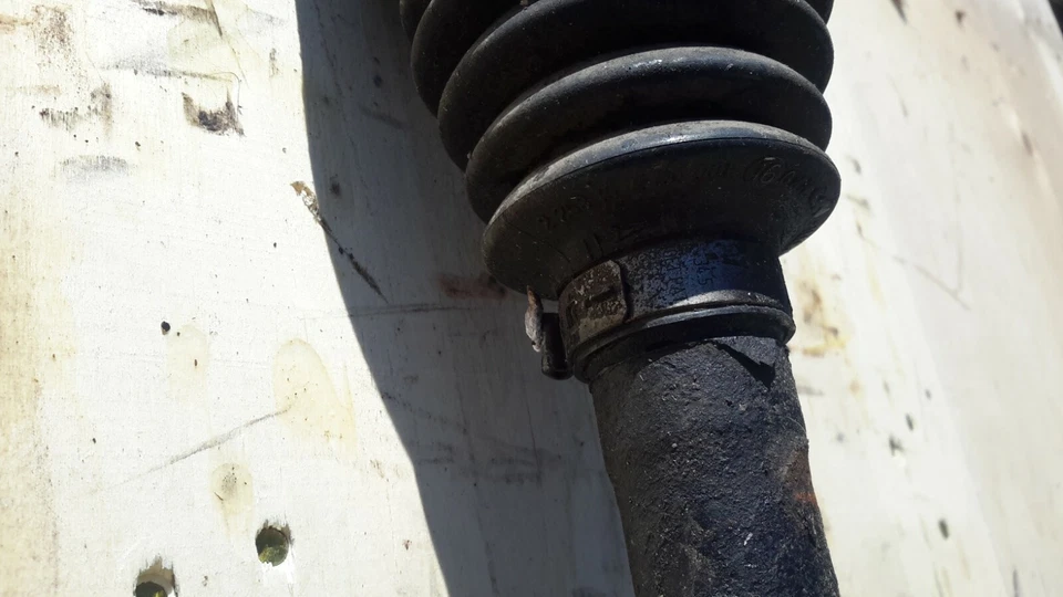 2013-2017 Volkswagen Touareg Axle Shaft Rear Left or Right OEM 7P0501201E Foto 2 de 4