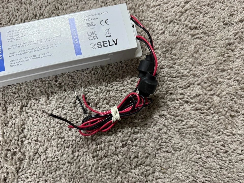 FUENTE DE ALIMENTACIÓN GE CURRENT TETRA LED GEPS24-200U-GLX2 / 93137798 Foto 3 de 4