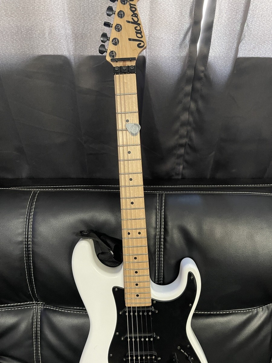 ギター Jackson ADRIAN SMITH IRON MAIDEN IRON MAIDEN ADRIAN SMITH JACKSON UNBOXING - YouTube