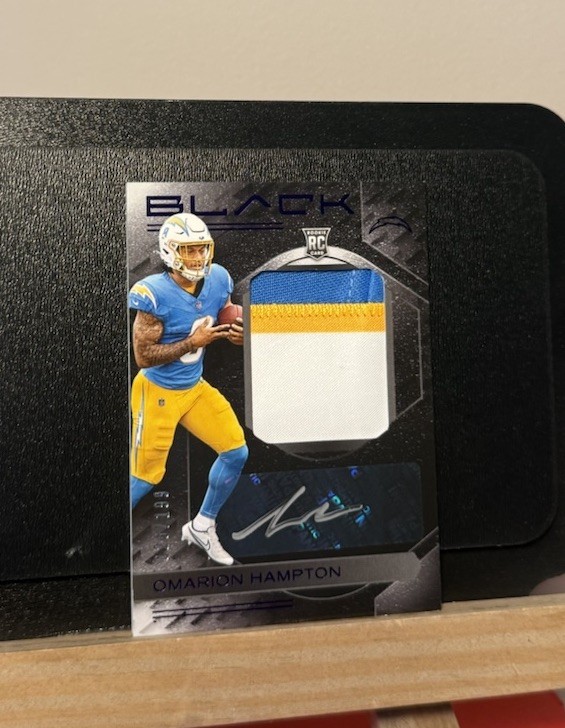 🔥SSP 25/199 2025 Panini Black 3 Color RC Patch Autographs Omarion Hampton