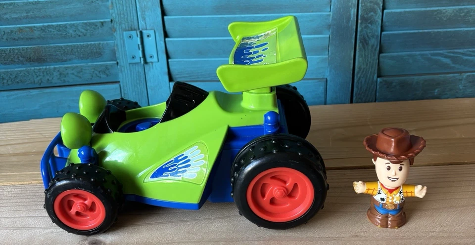 FISHER PRICE LITTLE PEOPLE TOY STORY WOODY /  RC RACE CAR  with WOODY - Image 4 of 4