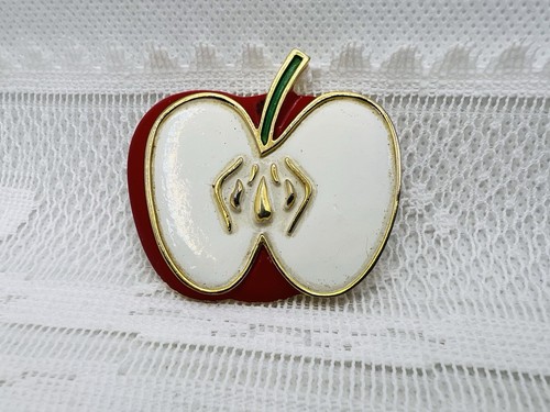 Vintage Crown Trifari Red White Enamel Gold Tone Apple Slice Pin Brooch 1-7/8" - Picture 3 of 6