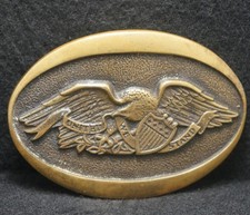 XC29112 VINTAGE 1976 UNITED WE STAND AMERICAN EAGLE PATRIOTIC BELT BUCKLE