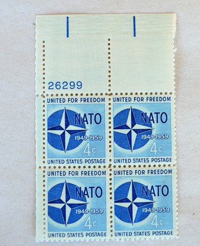 VTG Block 4 4c US Postage Stamps #1127 United For Freedom NATO 1949-1959 - Picture 2 of 6
