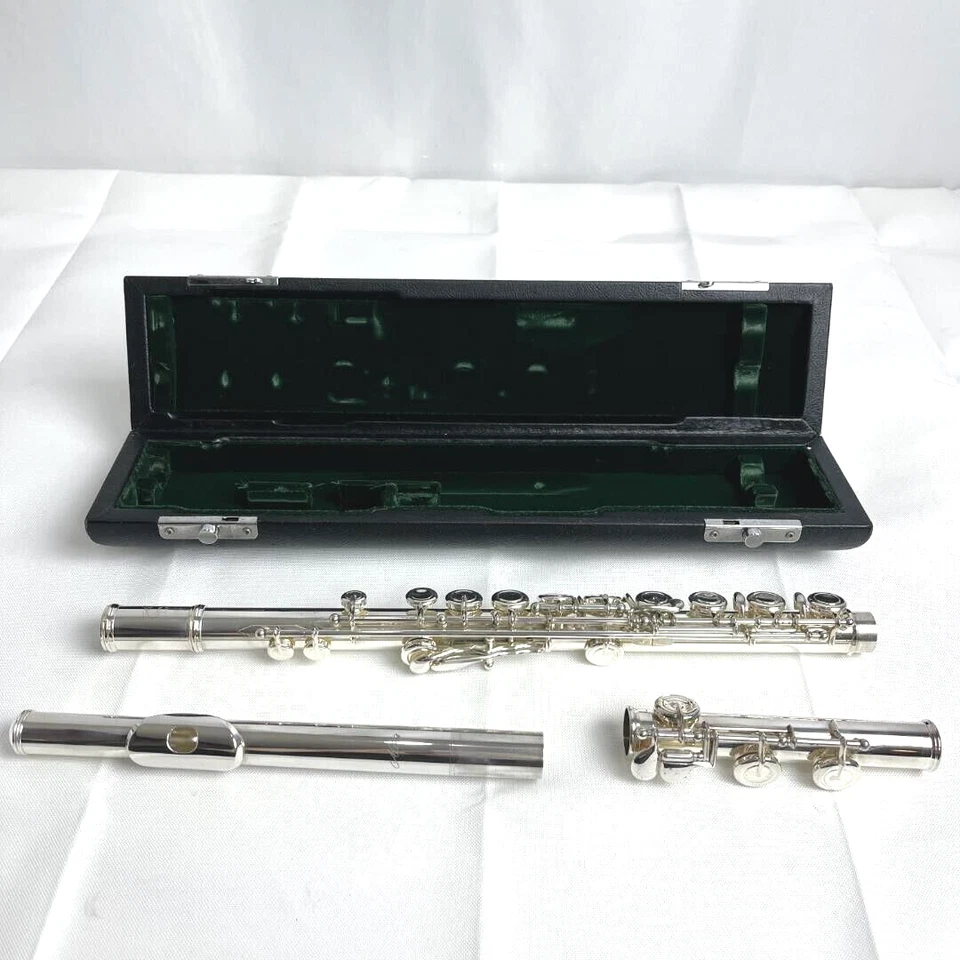 ALTUS Flute A807E Silver Closed Hole W/ E-Mechanism + Case Used - Image 3 of 4