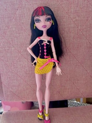 New Monster High Draculaura Gloom Beach Doll | Mattel | READ