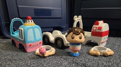 NEW! Spin Master 2010 Pop on Pals 2-in-1 Ice Cream Truck & Ambulance