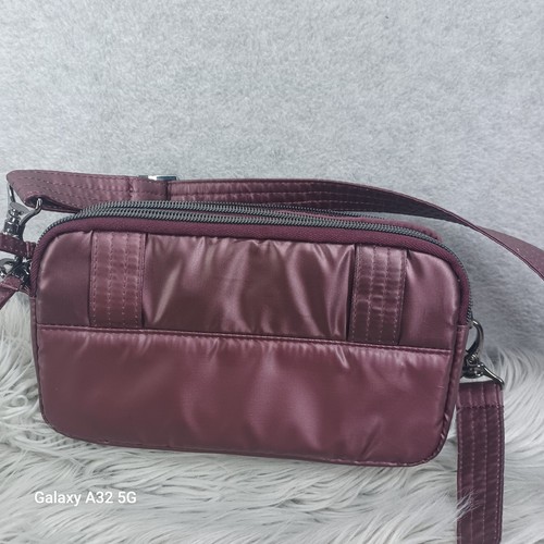 LUG Coupe XL Convertible Shoulder Crossbody Belt Bag in Wine Plum Purple - Bild 9 von 14