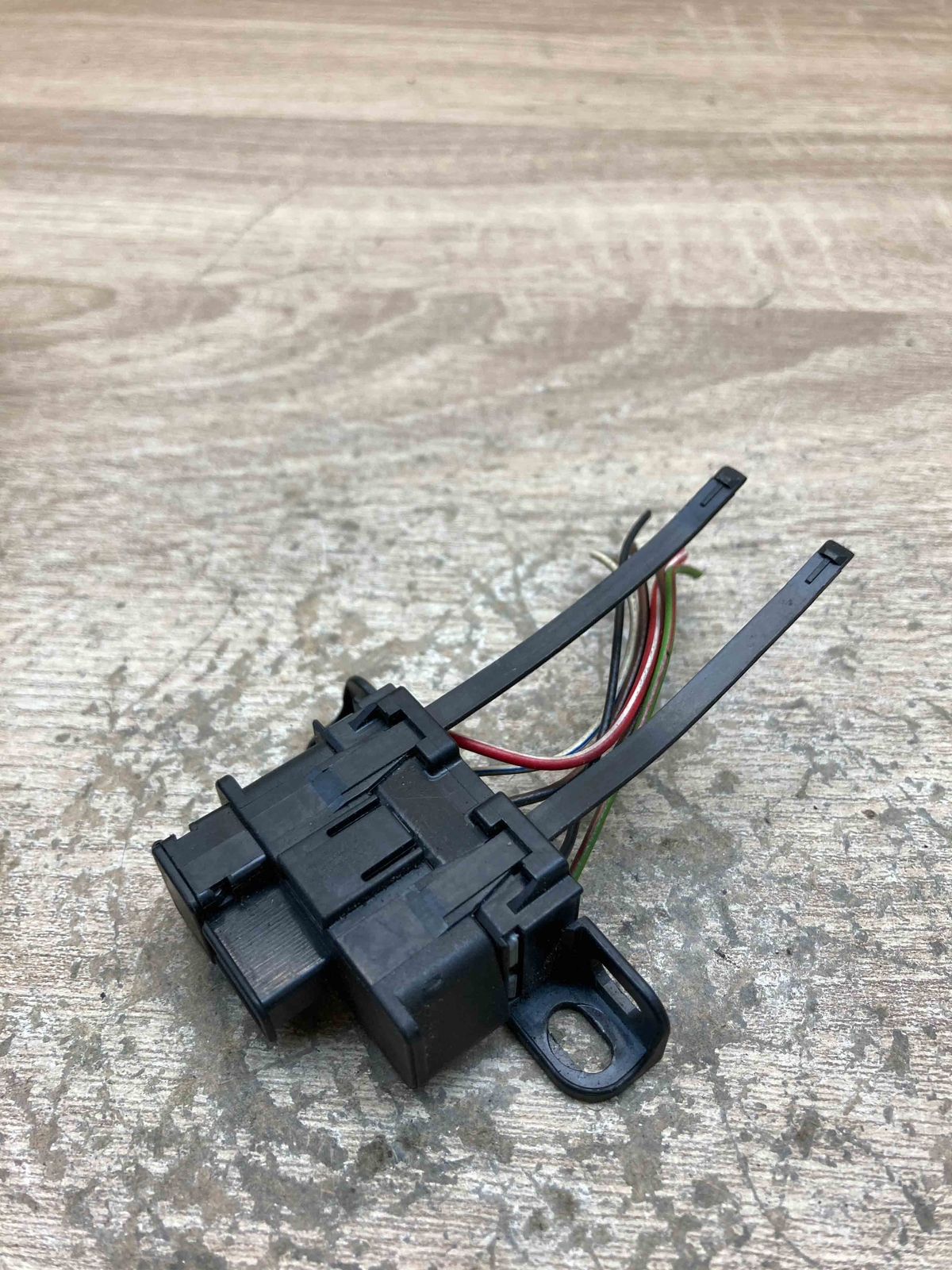 6931908 6931908 01 BMW E Series Connector Plug Unit Computer Wire 