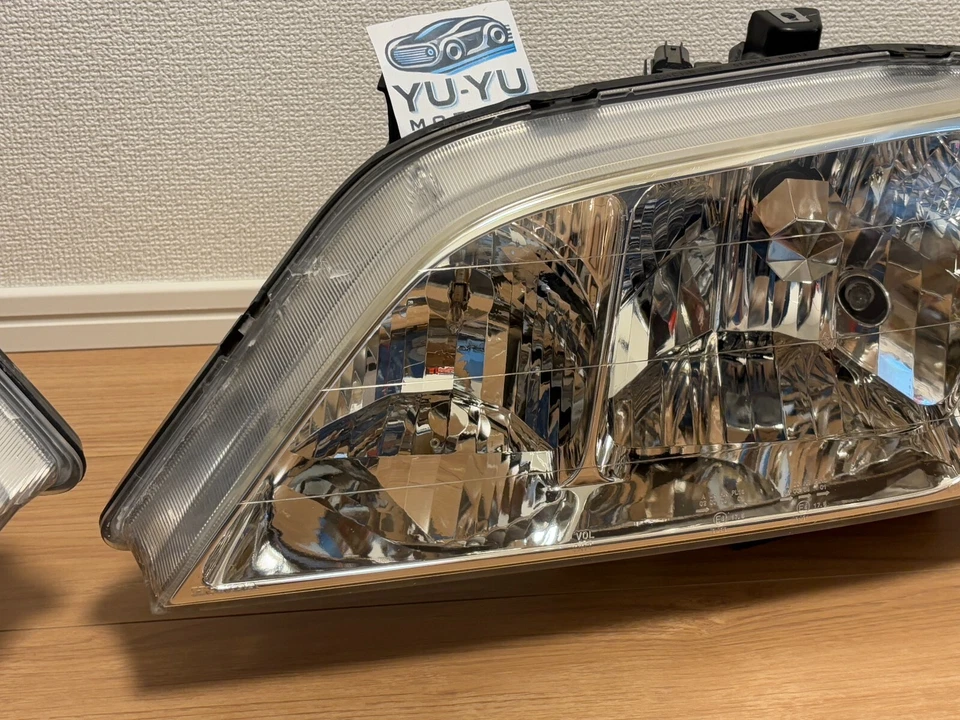 Acura Genuine RL Honda Legend KA9 1999-2004 HID Xenon Headlight Lamp Pair OEM - Image 4 of 4