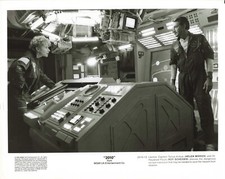 ORIGINAL VINTAGE CINEMA STILL PHOTO MOVIE 2010 HELEN MIRREN ROY SCHEIDER