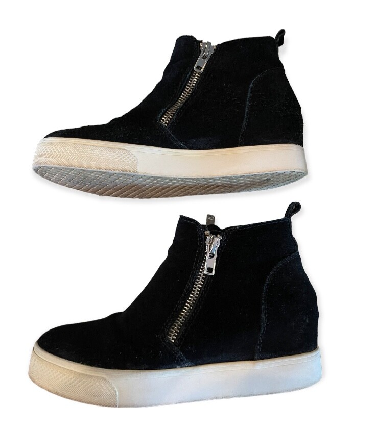 steve madden wedgie black suede