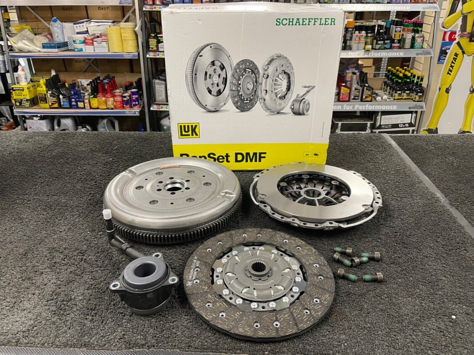 SKODA OCTAVIA SCOUT 1Z 5E SUPERB 3T 3V YETI 2.0TDI DUAL MASS FLYWHEEL CLUTCH KIT