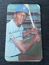 1970 Topps Super Willie Davis Jumbo Baseball Card #39