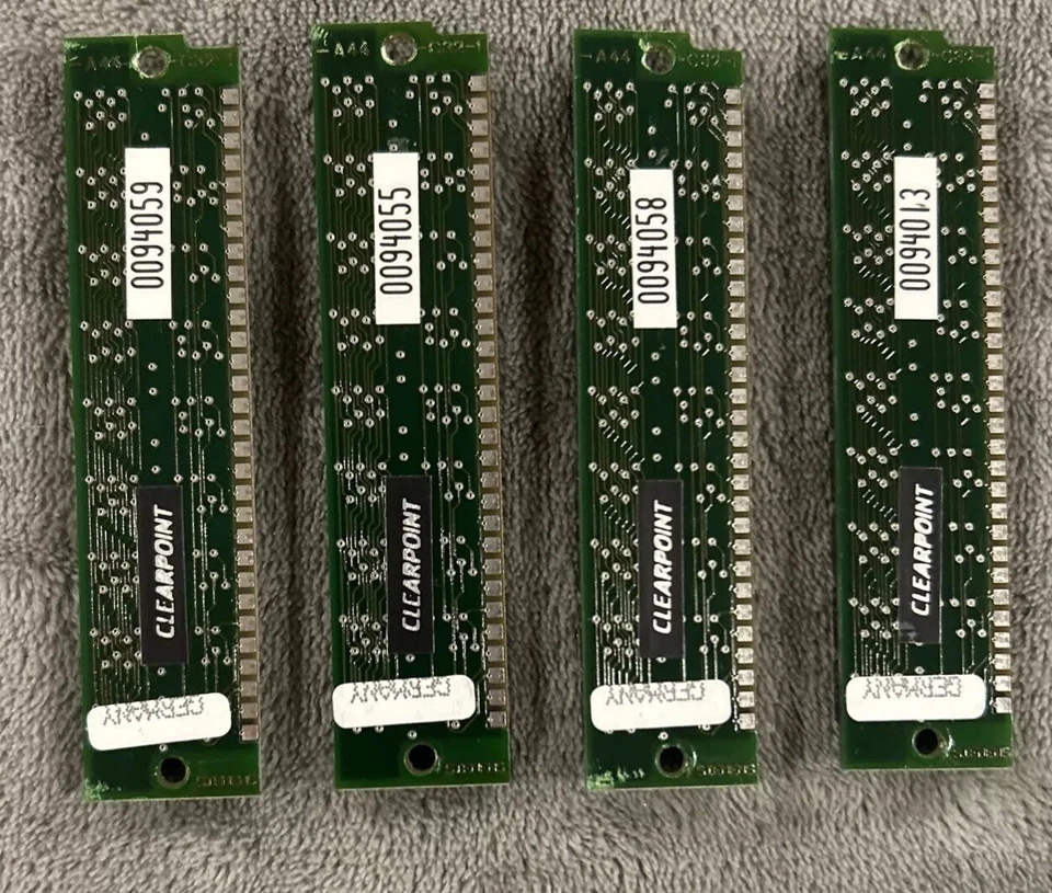 Four Siemens HYB514400AJ-70 Sim 30-PIN 70ns w 9 Chips Clearpoint Memory RAM SIMM - Image 4 of 4