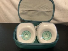 Willow GO Wearable Breast Pumps and Blue Case READ DESCRIPTION