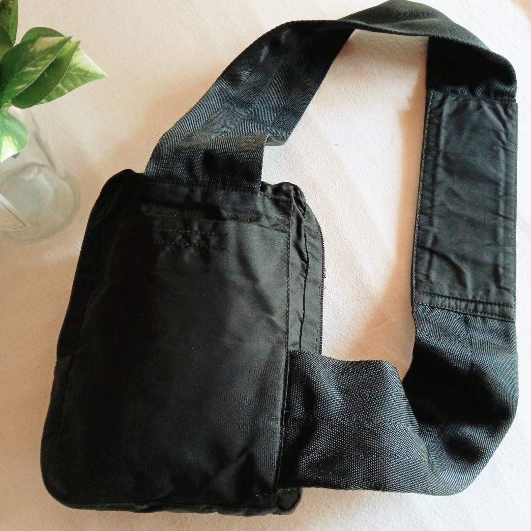 Good Condition PRADA Archive Nylon Body Bag Pouch Women s Men s thumbnail 3