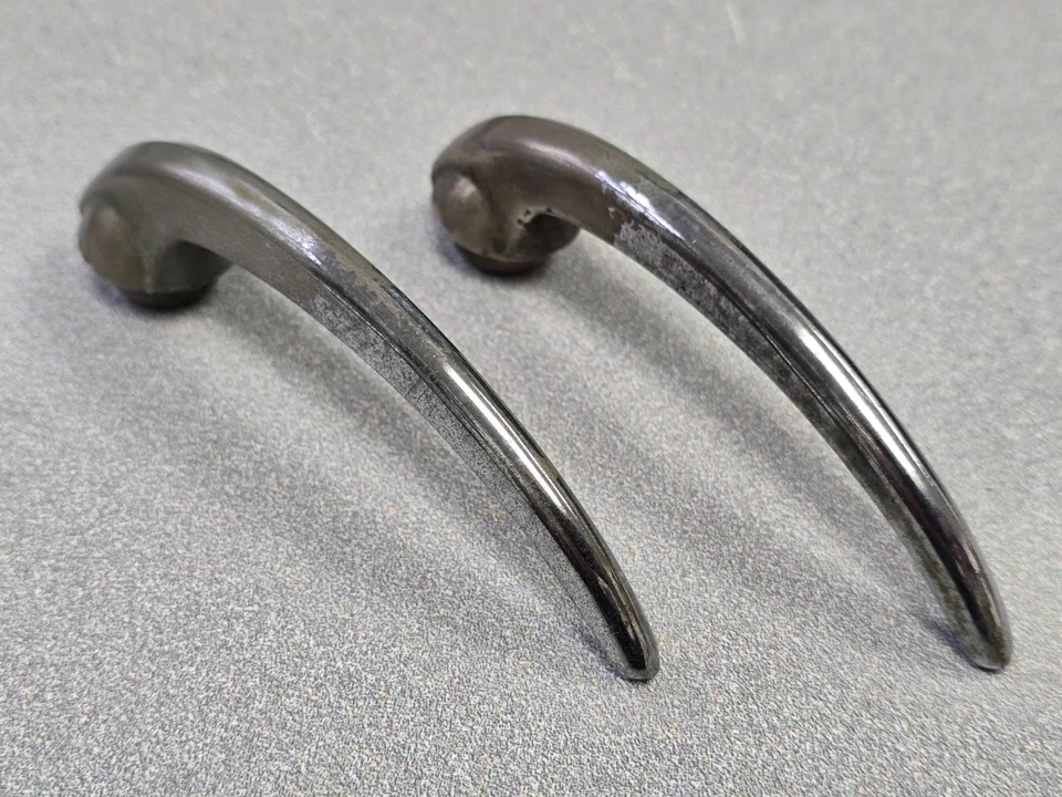 PAR DE MANIJAS DE PUERTA INTERIORES CROMADAS ORIGINALES ORIGINALES USADAS ORIGINALES PORSCHE 356 A B C SC #9 Foto 2 de 4