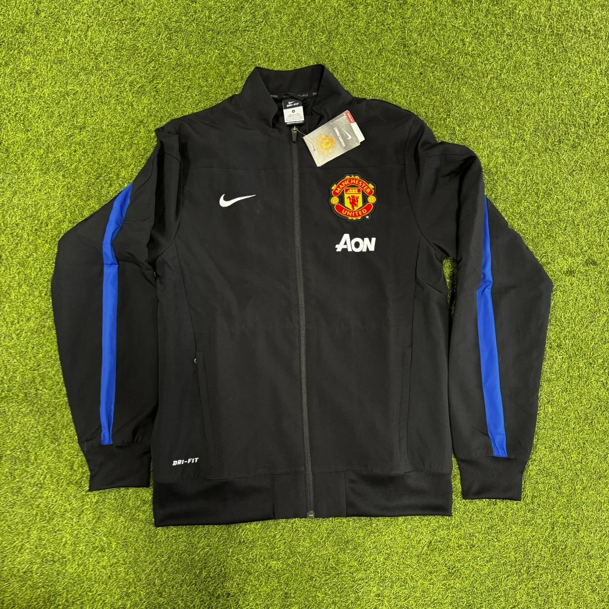 Nike Black Manchester United International Club Soccer Fan Apparel
