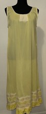VTG 60s Yellow  Lace Babydoll Nightie Night Dress Prairie Cottagecore Small