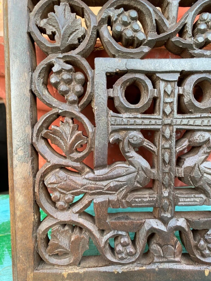 Antigua figura de pavo real tallada a mano tallada a mano panel de decoración de pared raro 1890 Foto 3 de 4