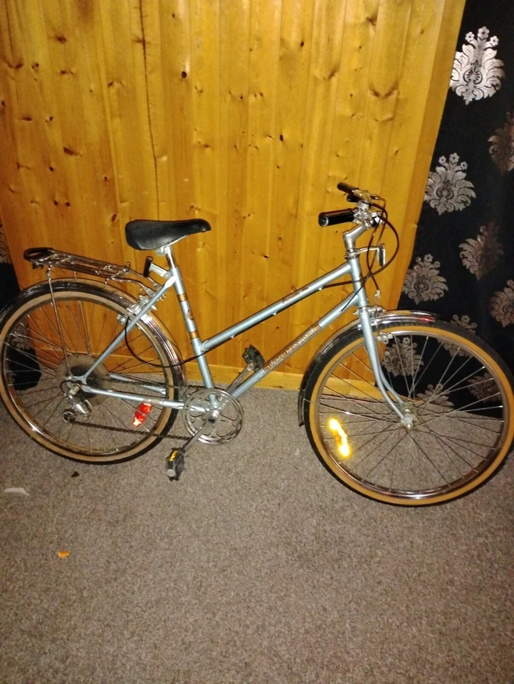 Bicicleta Super Cycle Commuter Six 1970 para mujer 6 velocidades impecable estado para 54 años Foto 3 de 4