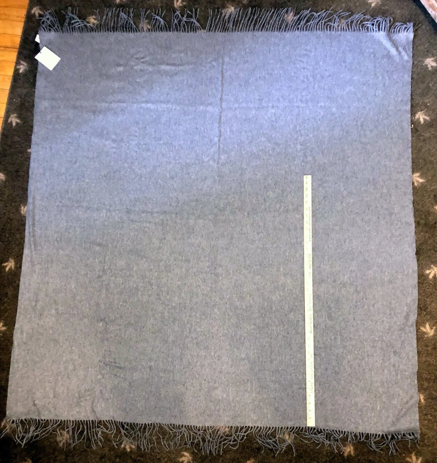 ITALIC OVERSIZED 100% CASHMERE Large Shawl Wrap Scarf New with Tags 67 x 57 Gray