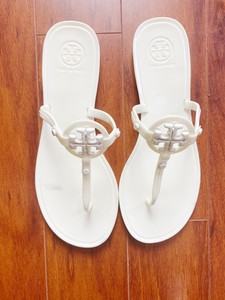 tory burch mini miller jelly thong sandal ivory
