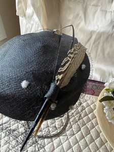 Vintage Don Anderson for Trio Accessories Ivory Wool Hat, Veil, Rhinestone, Bow Vintage Don Anderson for Trio Accessories Ivory Wool Hat  main image 4