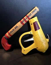 2 Vintage Toy Guns - Ringling Bros. and Barnum & Bailey Circus