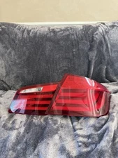 OEM BMW 5 SERIES F10 10-13 Left Passenver SIDE REAR TAIL LIGHT 173462-02