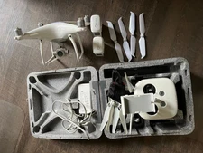 DJI Phantom 4 Camera Drone Remote Extra Blades Secon Battery Hard Case FULL SET