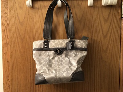 Coach F13973 Hampton Signature Gray Silver Jacquard Tote