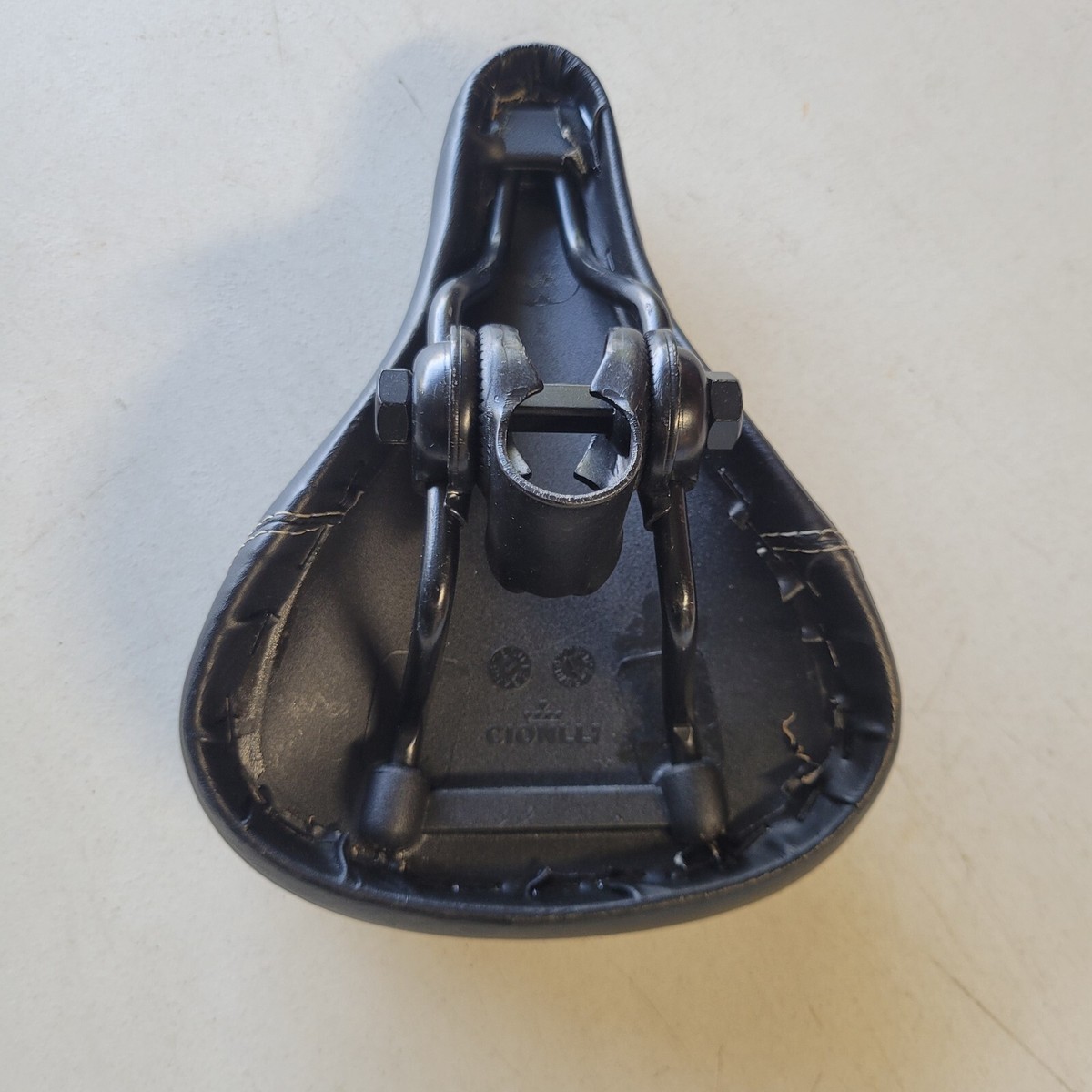 Selle Vélo Schwinn Cionlli Noire – Confort, Cuir/acier, Rail 7/8", Occasion