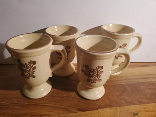 Vintage Pfaltzgraff Village Pattern Footed Pedestal Coffee/Tea Mugs Lot of 4