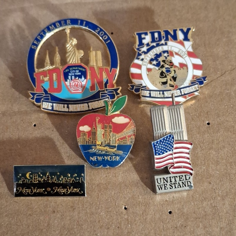 NEW YORK NEW YORK,  A 5PC LOT OF LAPEL PINS, AND I HAVE A LOT MORE PINS LISTED